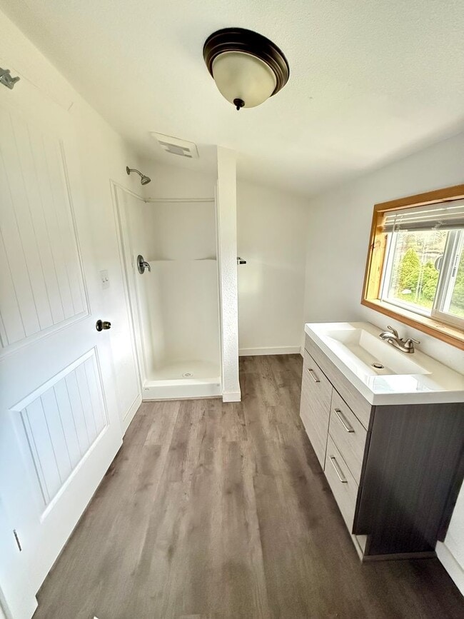 Building Photo - Studio Month to Month Lease