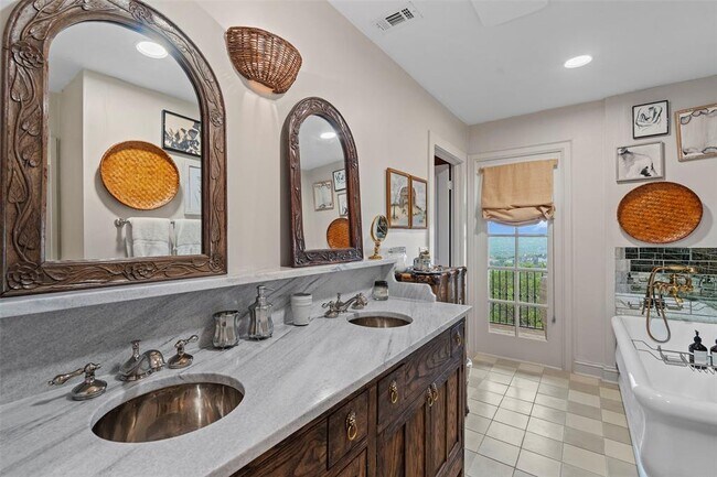 Building Photo - 6203 Ledge Mountain Dr