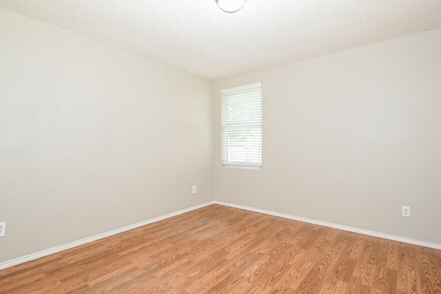 Building Photo - 1203 Wisdom Dr