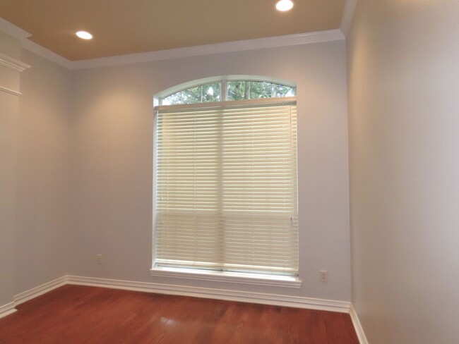 Building Photo - Coming Soon!!! South Tyler, Stunning 4 Bed...