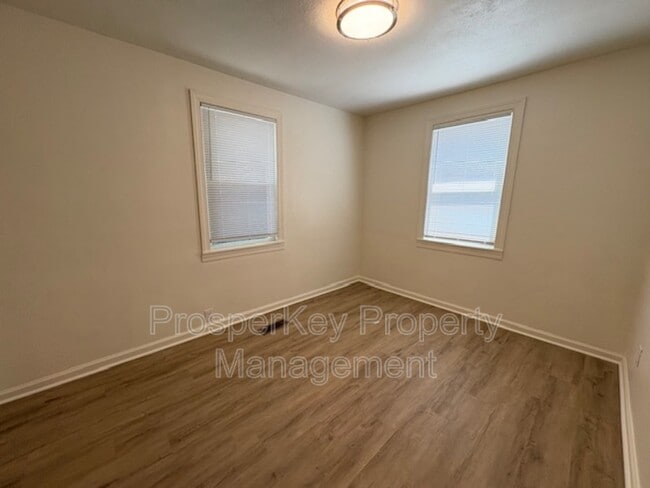 Building Photo - 3640 Walton St