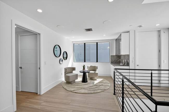 Building Photo - 204 Osceola Park Ln