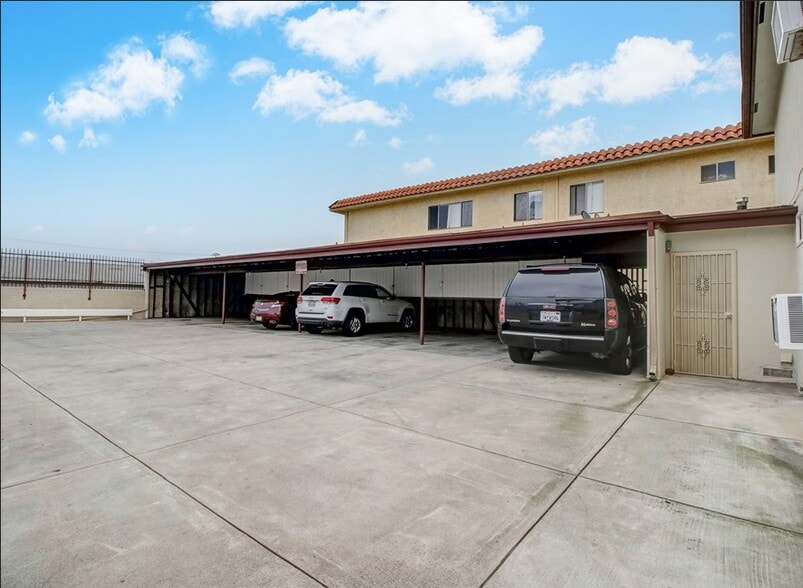 Building Photo - 4031 W 132nd St