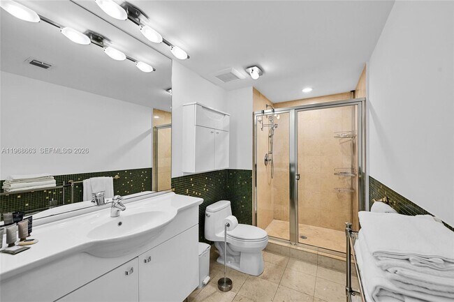 Building Photo - 1830 S Ocean Dr