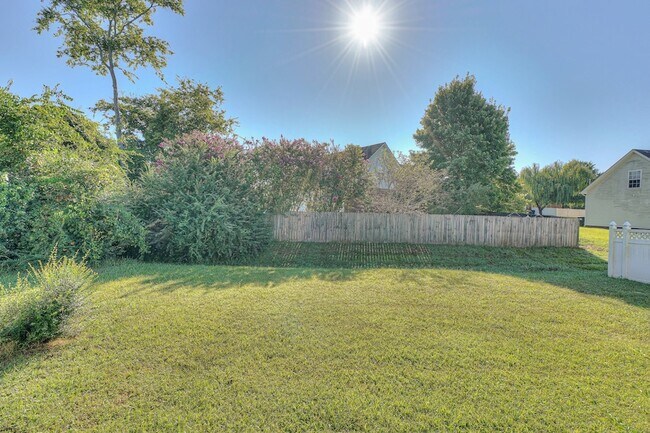 Building Photo - 1419 Colyn Avenue