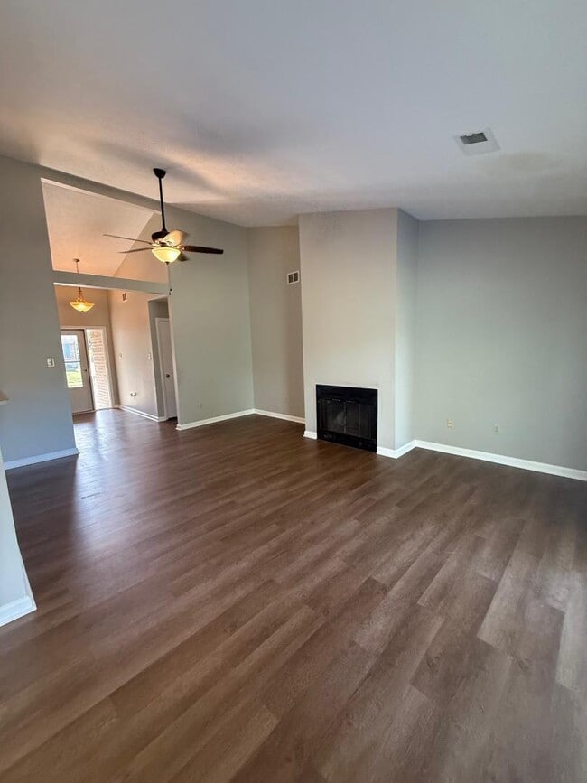 Building Photo - 1609 Claywood Ct