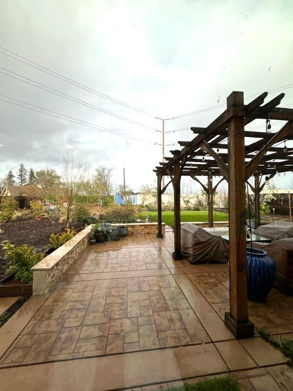 Building Photo - "Spacious 4-Bedroom Retreat with Elegant Granite Touches on Crepe Myrtle Lane!"