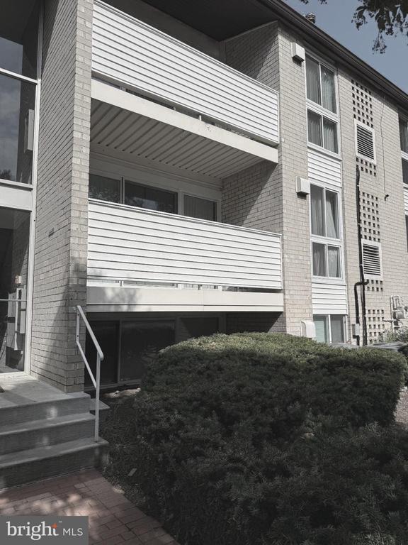 Building Photo - 5602 Bismach Dr