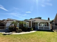 Building Photo - Charming 2 Bedroom 1 Bath