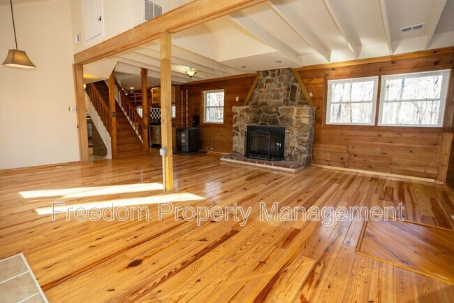 Building Photo - 11961 Mente Rd