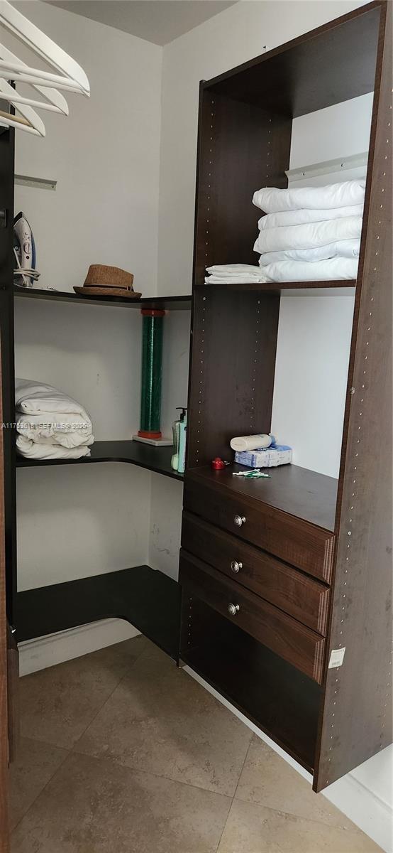 Building Photo - 18201 Collins Ave