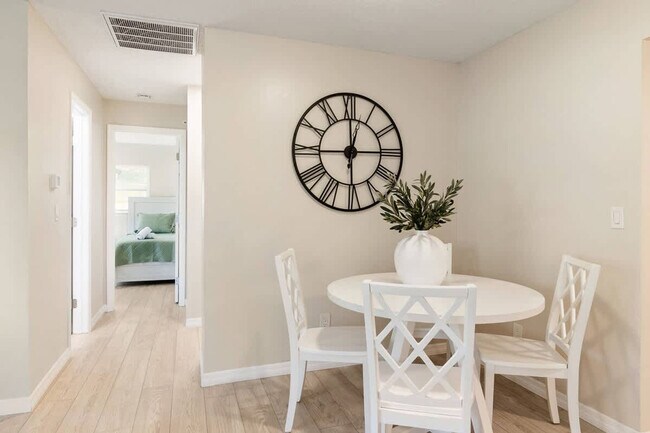 Building Photo - 5542 20th St