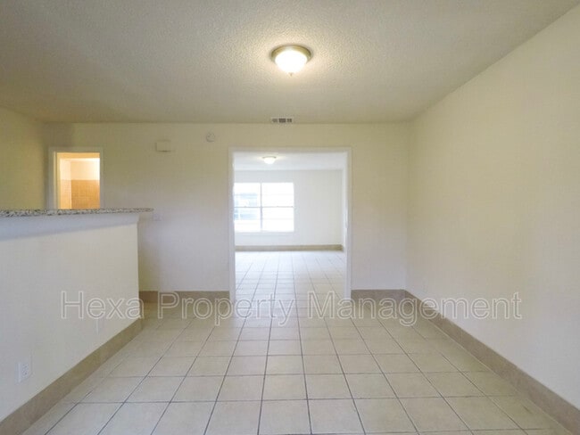 Building Photo - 6555 Brittmoore Rd