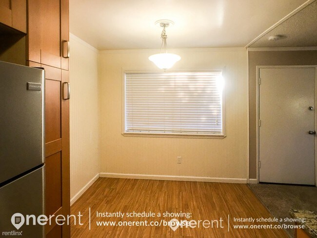 Building Photo - 597 Valley Forge Way