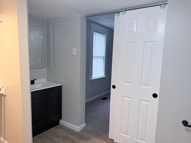 Building Photo - Newly Remolded 2 Bedroom Home on the Southside w/2 Car Detached Garage!