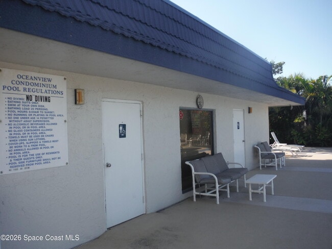 Building Photo - 2160 N Hwy A1A