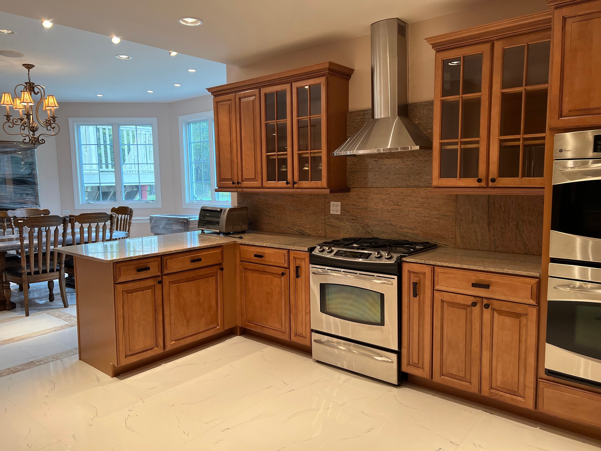 Kitchen - 7N201 Windsor Dr