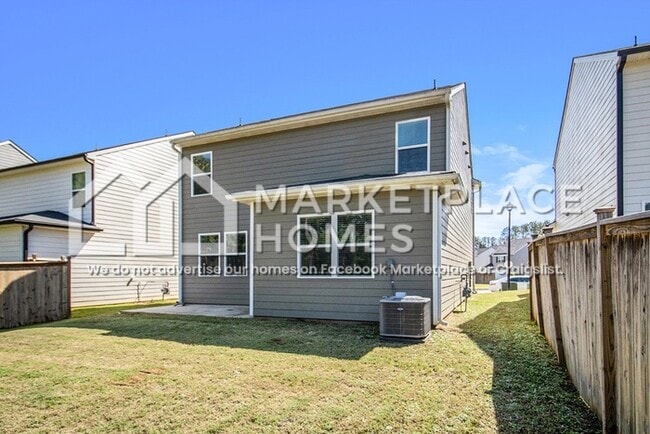 Building Photo - 48 Silver Birch Pass