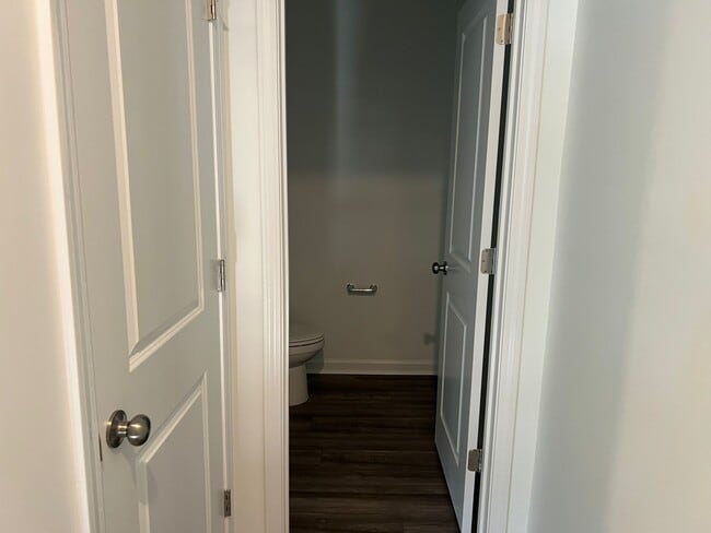 Building Photo - 1456 Jay Rd