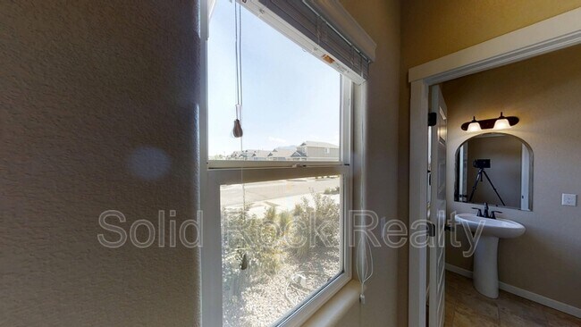 Building Photo - 1145 Antrim Loop