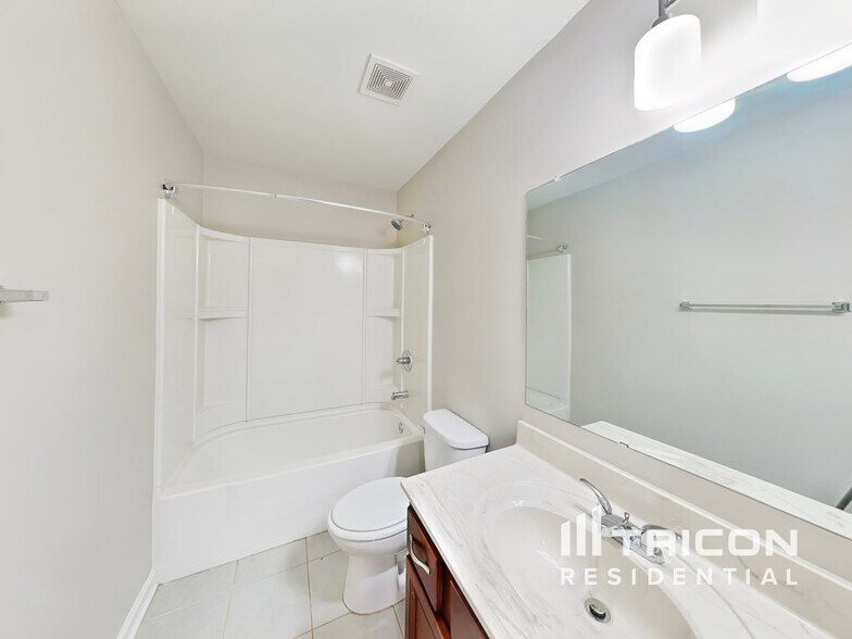 Building Photo - 119 Kasey Dr