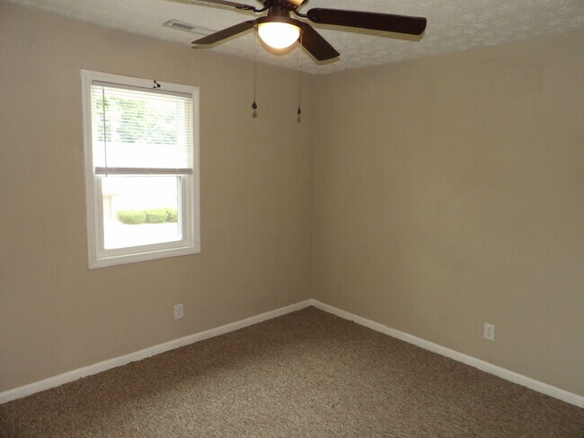 Building Photo - 218 Centennial Dr