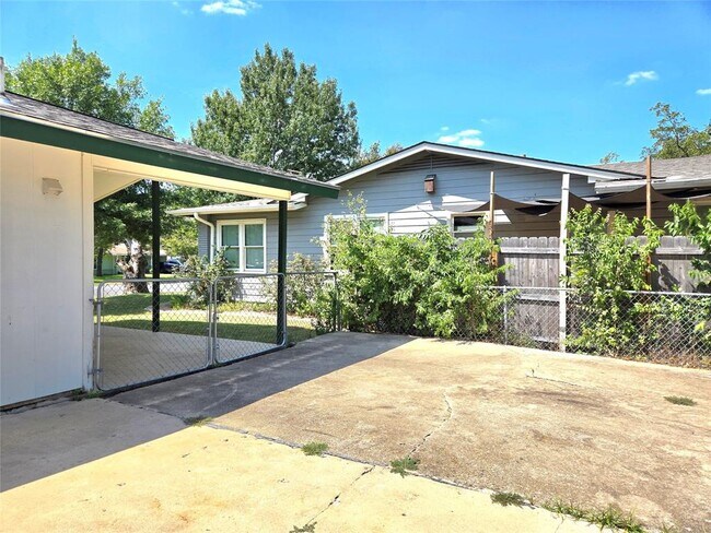 Building Photo - 8309 Burrell Dr