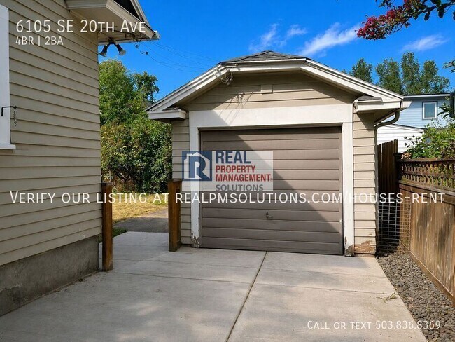 Building Photo - 6105 SE 20th Ave
