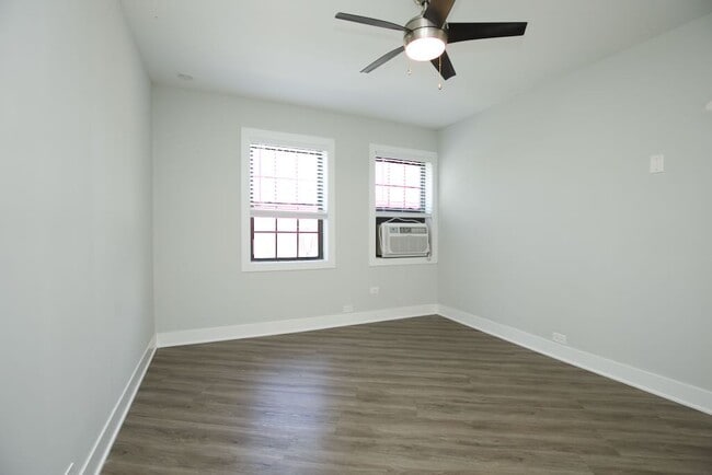 Building Photo - 735 Judson Ave