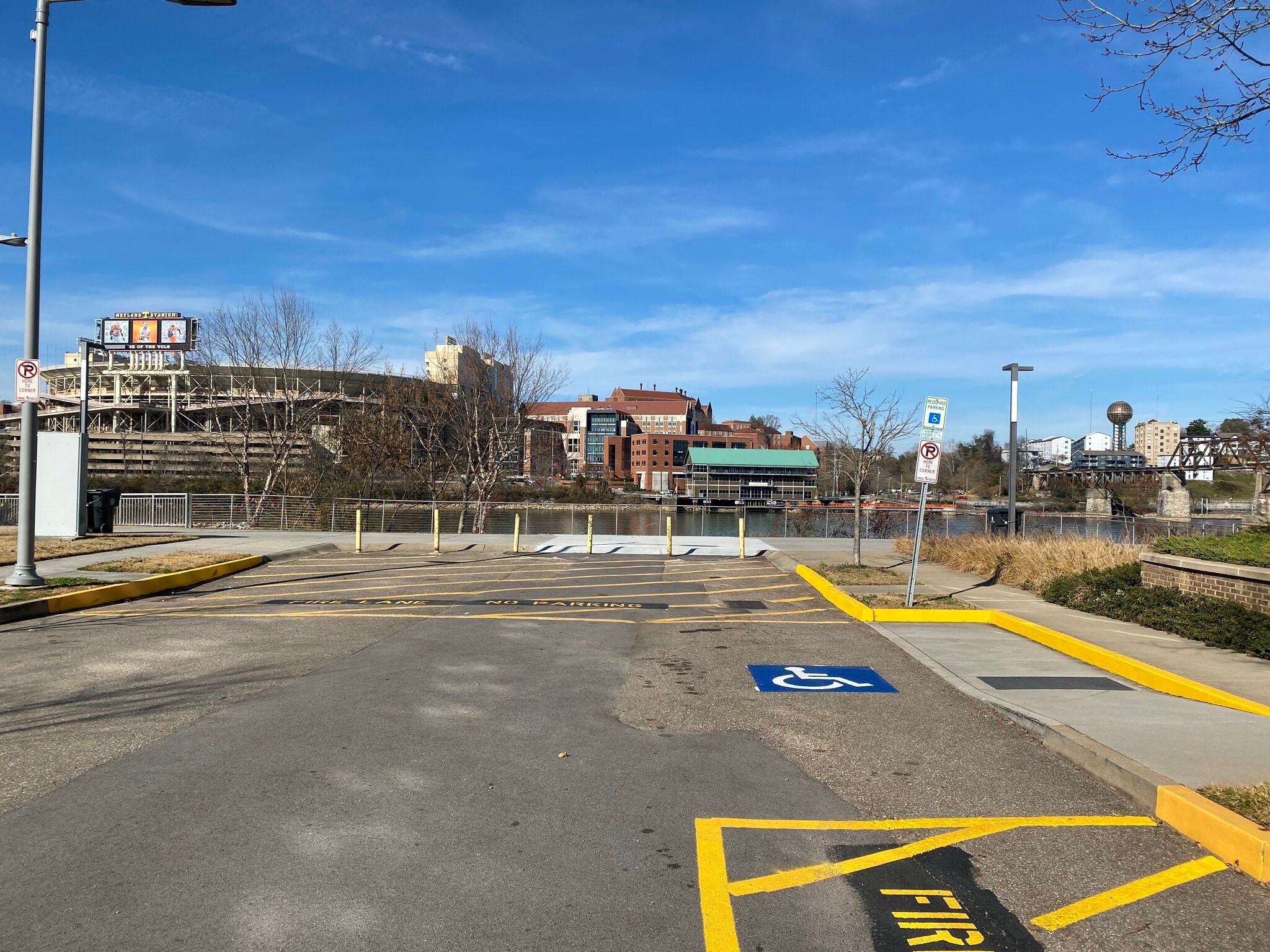 Building Photo - 445 W Blount Ave