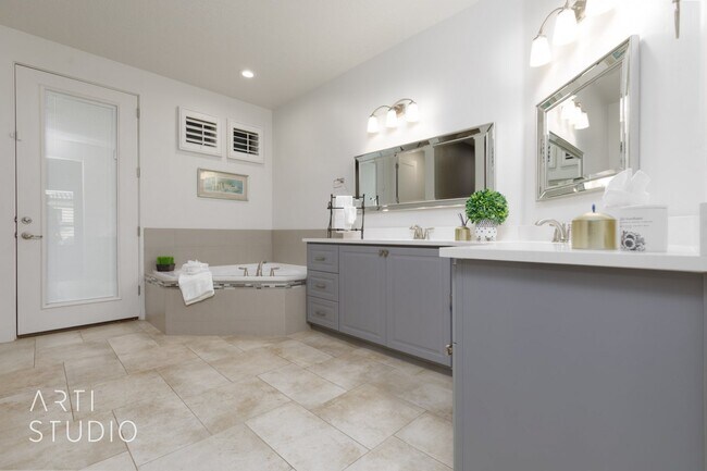Building Photo - 3741 Kenzies Way