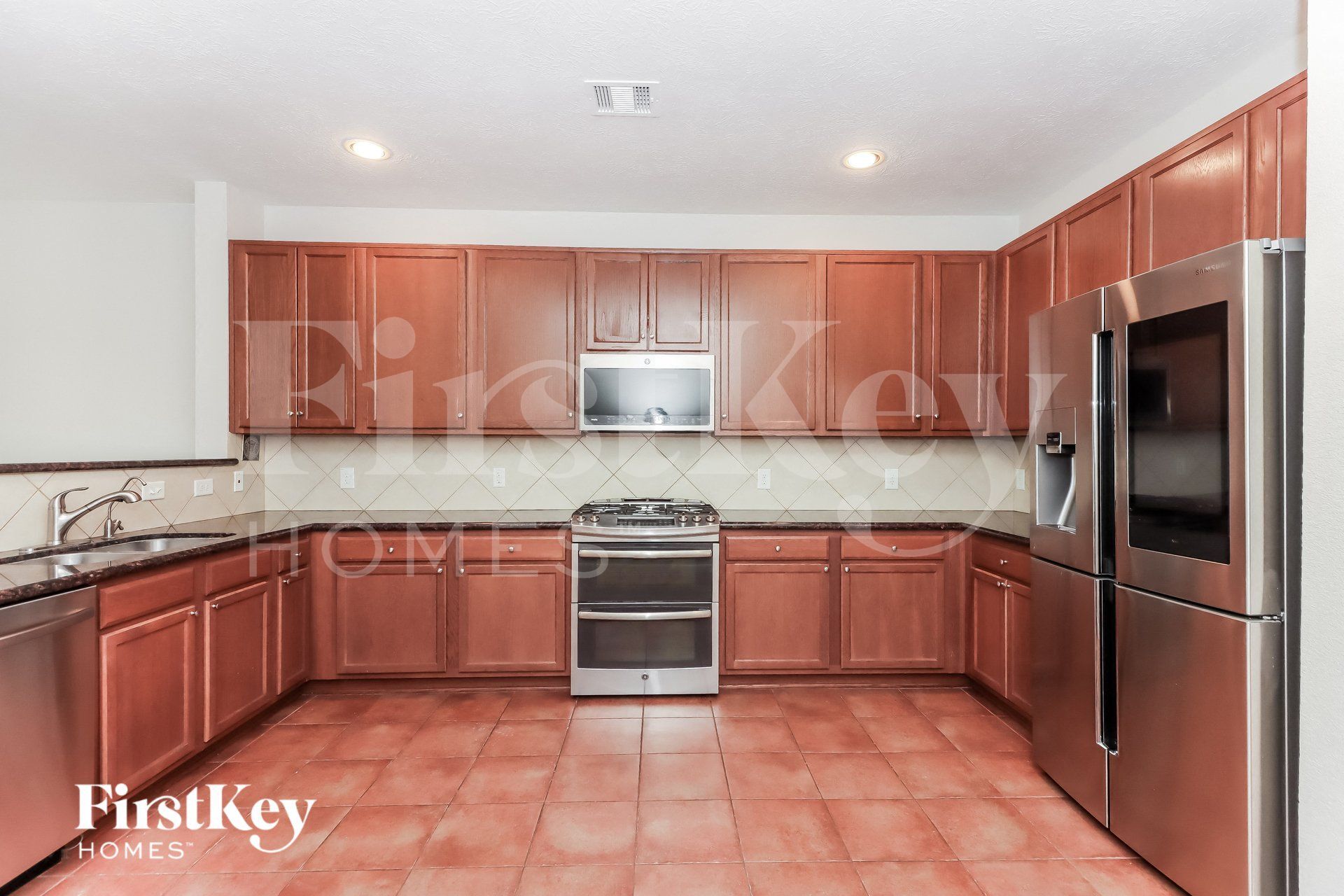 Building Photo - 16302 Stable Manor Ln