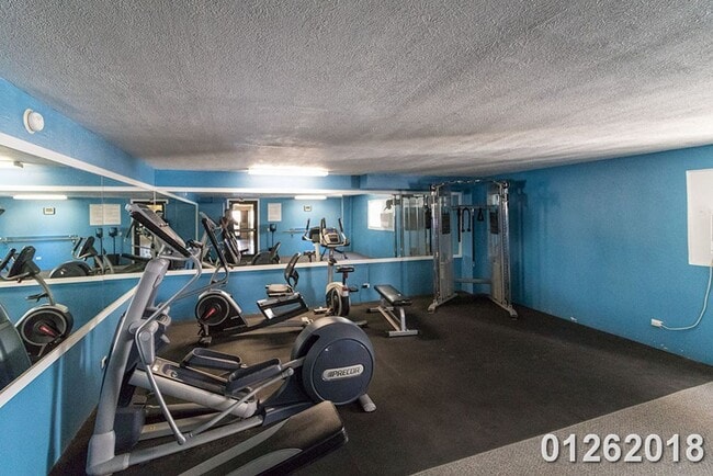 Building Photo - Waikiki High-Rise Living – Stunning 1-Bedroom with Incredible Views