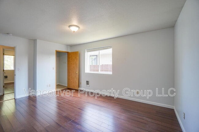 Building Photo - 13712 NE 91st St