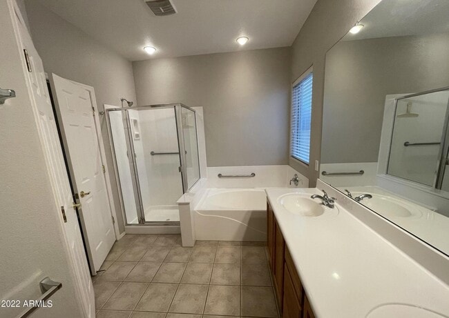 Building Photo - 3322 W Inspiration Dr