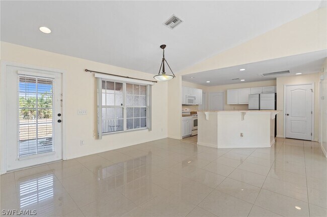 Building Photo - 3701 Hanna Ave N