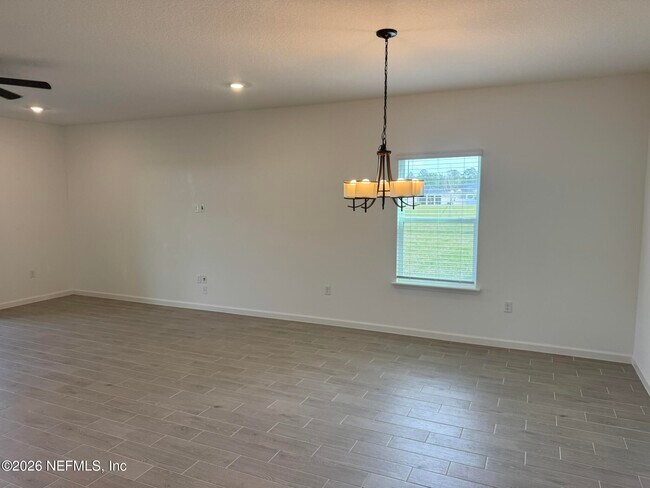 Building Photo - 15512 Whispering Fir Dr