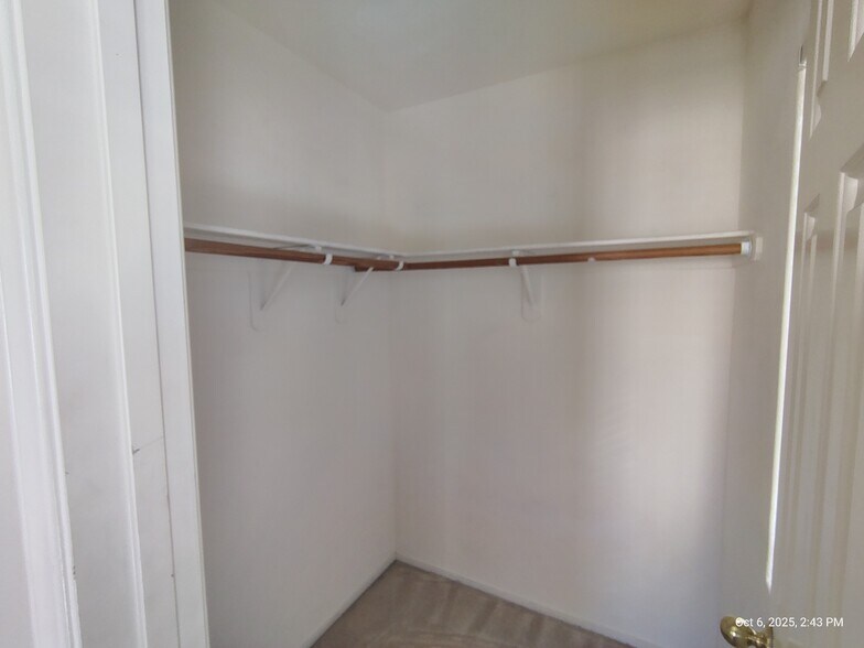 Building Photo - 5820 Addy Ln