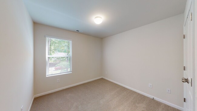 Building Photo - UPCOMING 4 bed/2.5 bath home in Salisbury