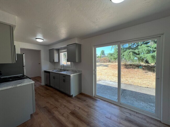 Building Photo - 4012so
