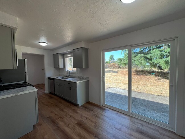 Building Photo - 4036so