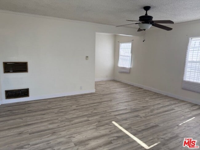 Building Photo - 3726 W 112th St