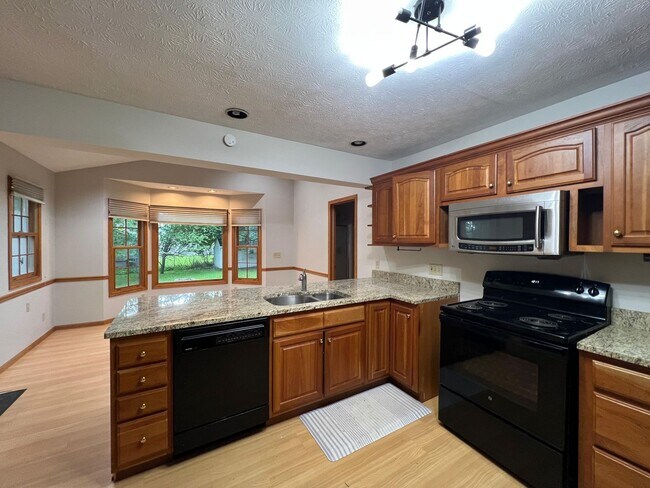 Building Photo - 6170 Mentor Park Blvd