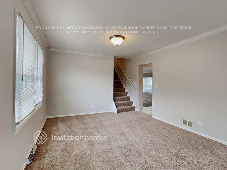 Building Photo - 10528 S 83rd Ave