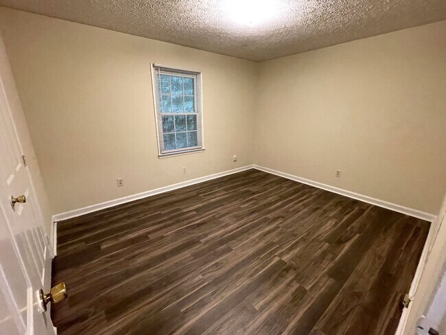 Building Photo - LEXINGTON HEIGHTS - 435/437