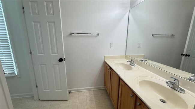 Building Photo - 137 Daisy Meadow Trail