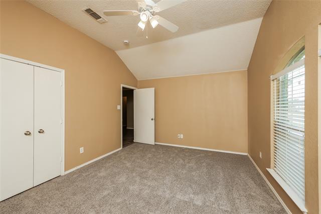 Building Photo - 449 Cambridge Dr