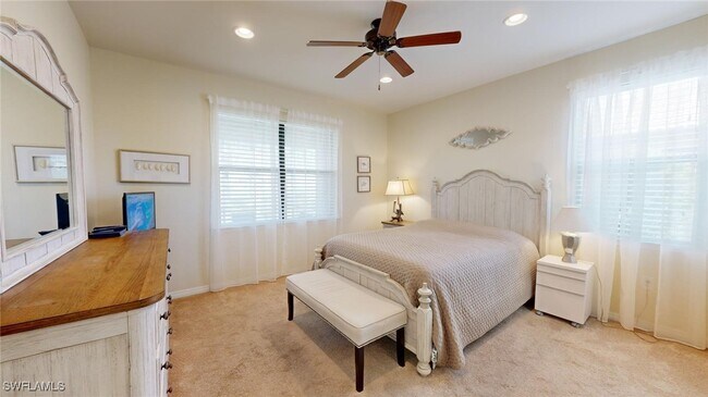 Building Photo - 5751 Declaration Ct