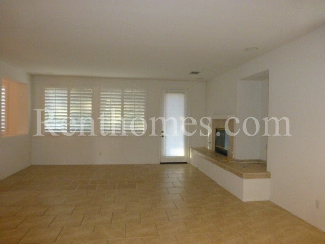Building Photo - 3216 Canyon View Dr