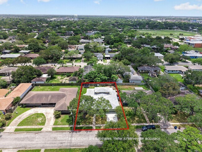 Building Photo - 609 Peerman Pl